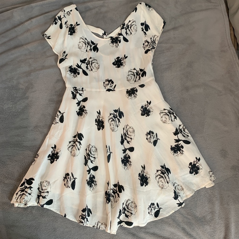 White dress with black and grey roses